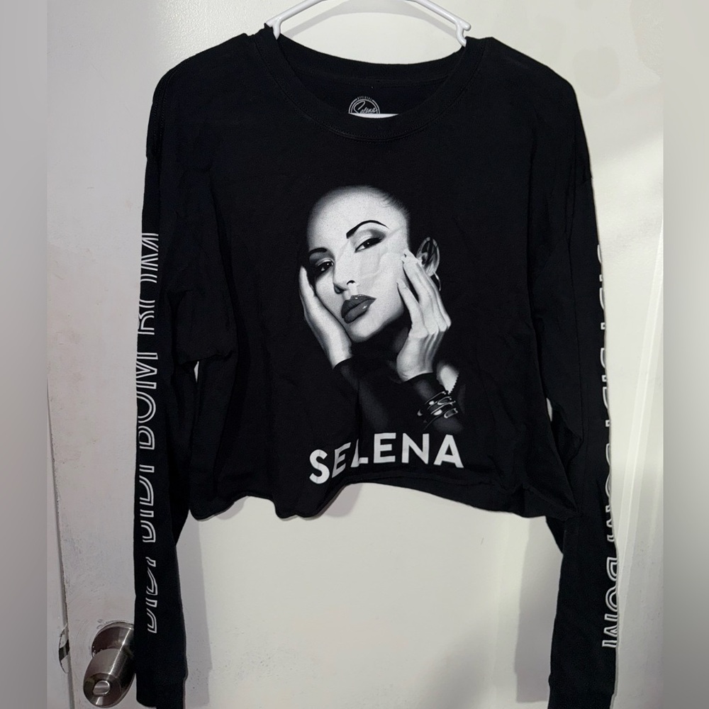 Selena Crop Long Sleeve